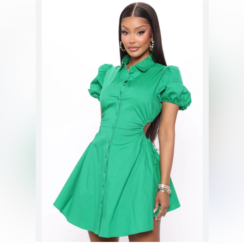 🎉SALE🎉Fashion Nova Green Puff Sleeve Dress Cut out waist
